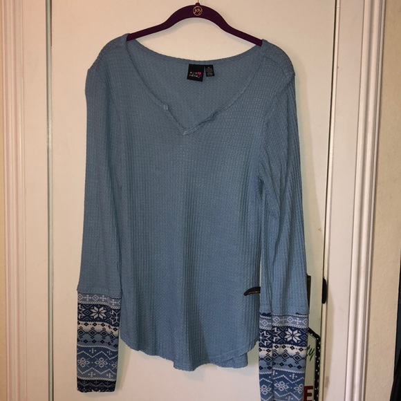 eye candy Tops - NWOT Eye Candy blue long sleeved top